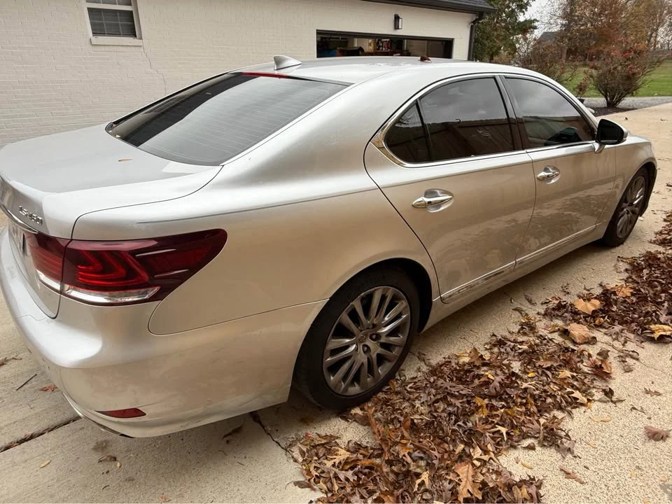 2016 Lexus LS 4th Gen - Image 4 of 9