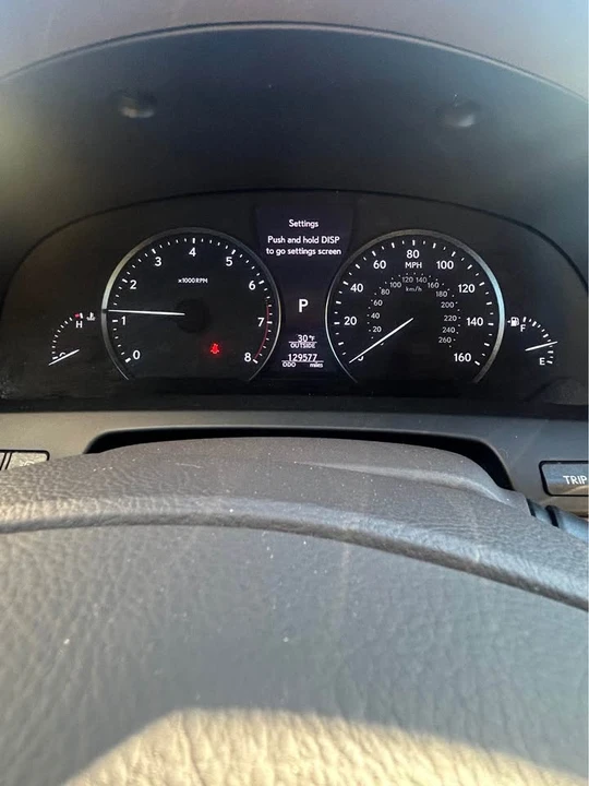 2016 Lexus LS 4th Gen - Image 10 of 15