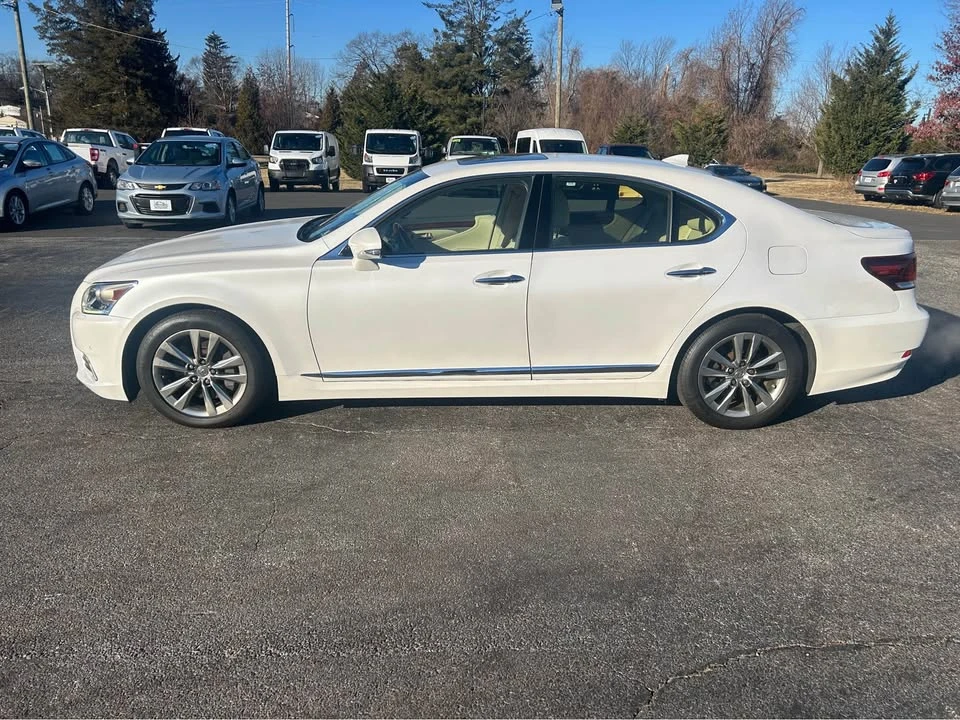 2016 Lexus LS 4th Gen - Image 3 of 15