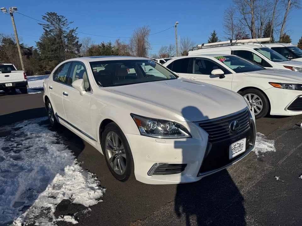 2016 Lexus LS 4th Gen - Image 2 of 5