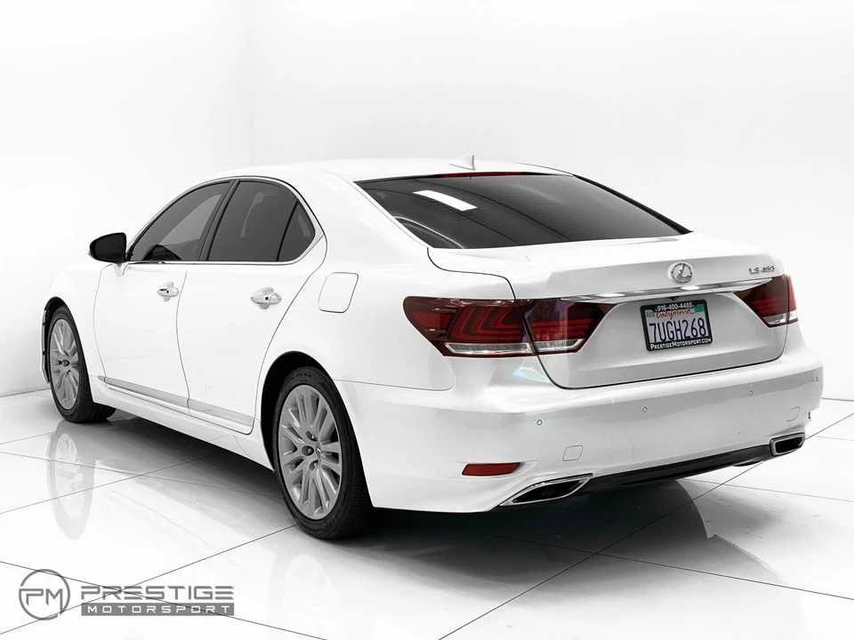 2016 Lexus LS 4th Gen - Image 8 of 31