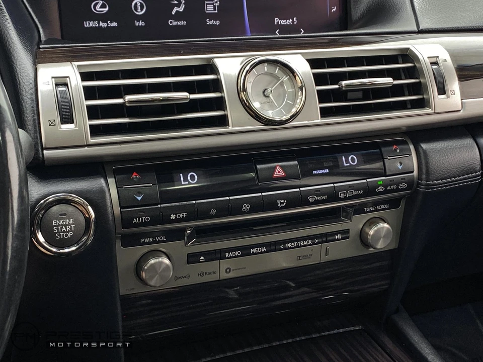 2016 Lexus LS 4th Gen - Image 21 of 31