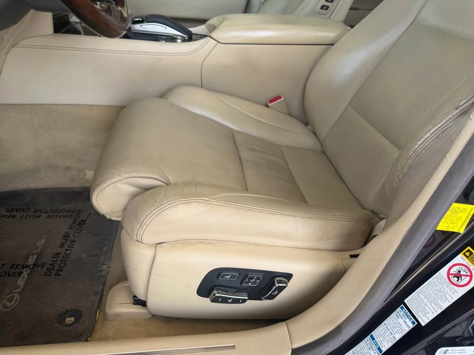 2016 Lexus LS 4th Gen - Image 9 of 17