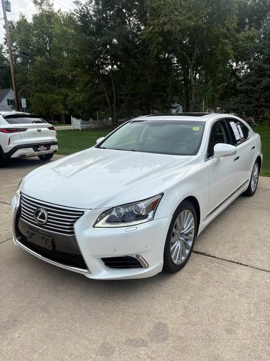 2016 Lexus LS 4th Gen - Image 2 of 19