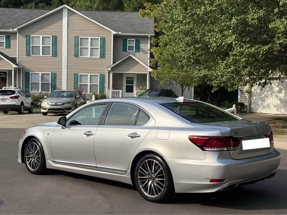 2016 Lexus LS 4th Gen - Image 3 of 19