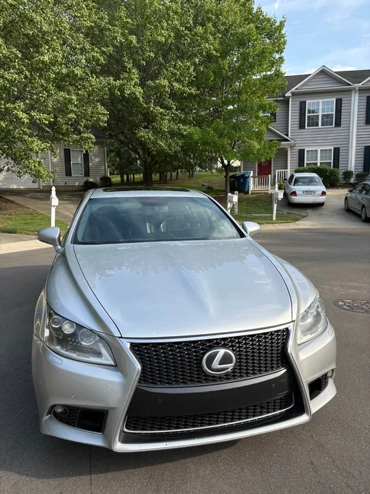 2016 Lexus LS 4th Gen - Image 7 of 19