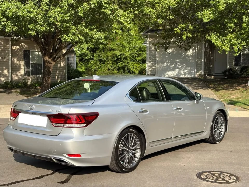 2016 Lexus LS 4th Gen - Image 4 of 19
