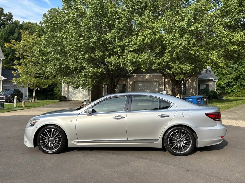2016 Lexus LS 4th Gen - Image 2 of 19