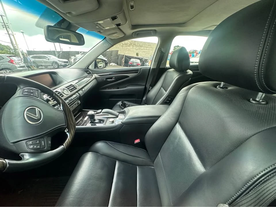 2016 Lexus LS 4th Gen - Image 6 of 6