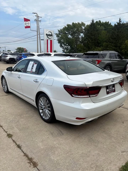 2016 Lexus LS 4th Gen - Image 4 of 19