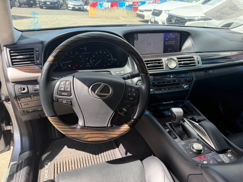 2016 Lexus LS 4th Gen - Image 6 of 11