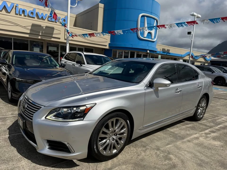 2016 Lexus LS 4th Gen - Image 2 of 11