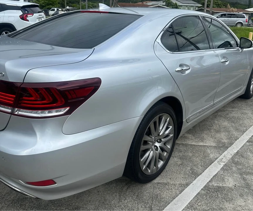 2016 Lexus LS 4th Gen - Image 3 of 6