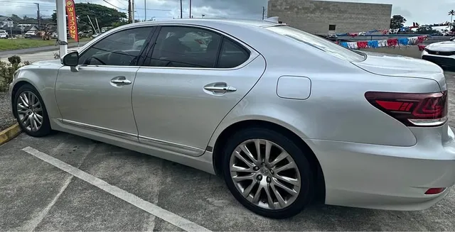 2016 Lexus LS 460 Sedan 4D