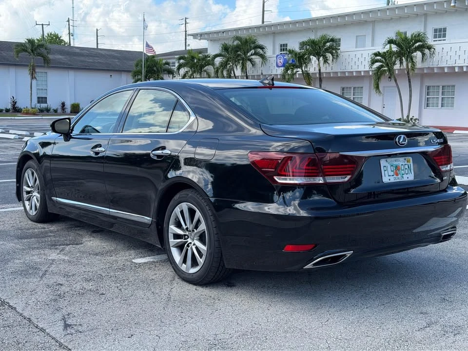 2016 Lexus LS 4th Gen - Image 4 of 7