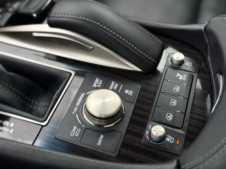 2016 Lexus LS 4th Gen - Image 9 of 9