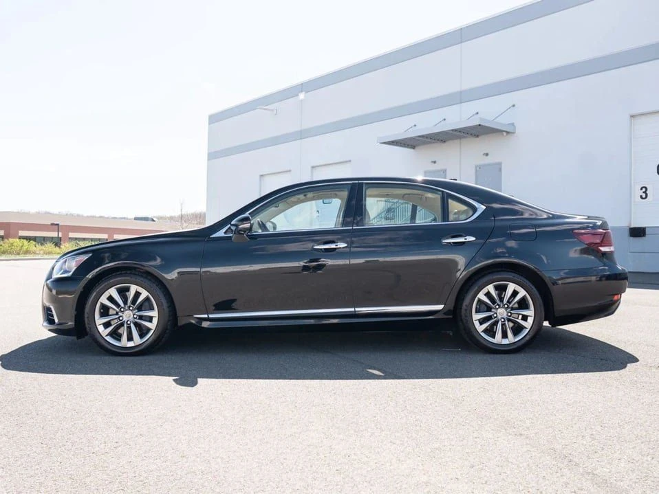2016 Lexus LS 4th Gen - Image 3 of 20