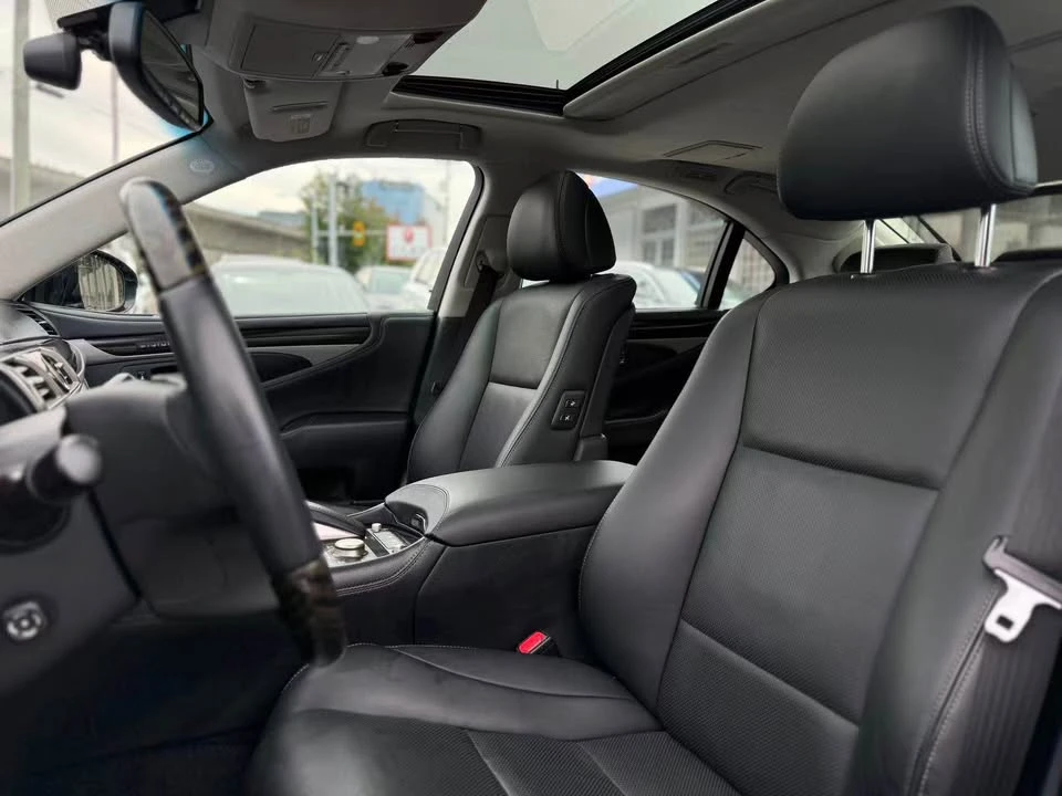 2016 Lexus LS 4th Gen - Image 5 of 9