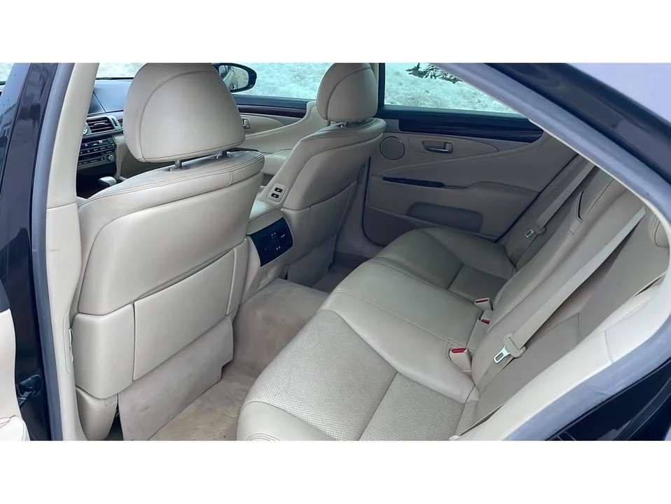 2016 Lexus LS 4th Gen - Image 6 of 20