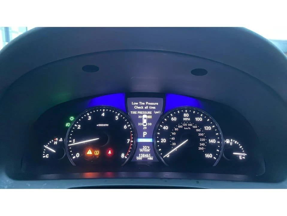 2016 Lexus LS 4th Gen - Image 18 of 20