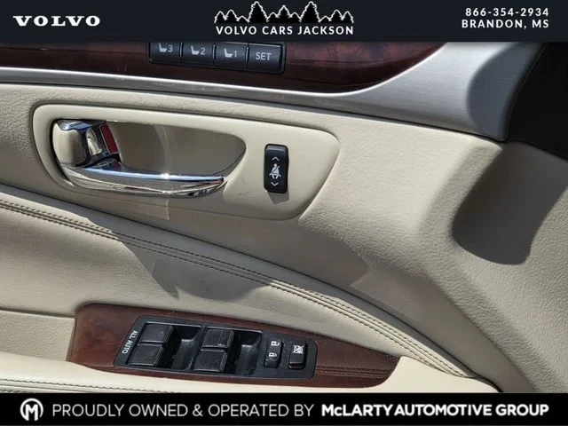 2016 Lexus LS 4th Gen - Image 16 of 20