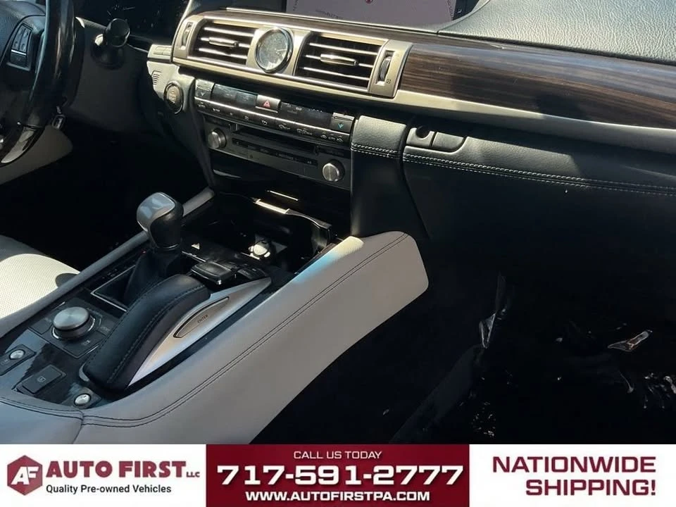 2016 Lexus LS 4th Gen - Image 15 of 20