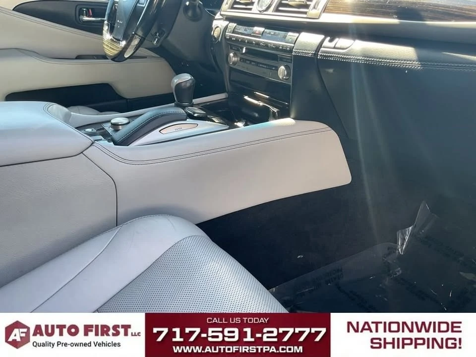 2016 Lexus LS 4th Gen - Image 14 of 20