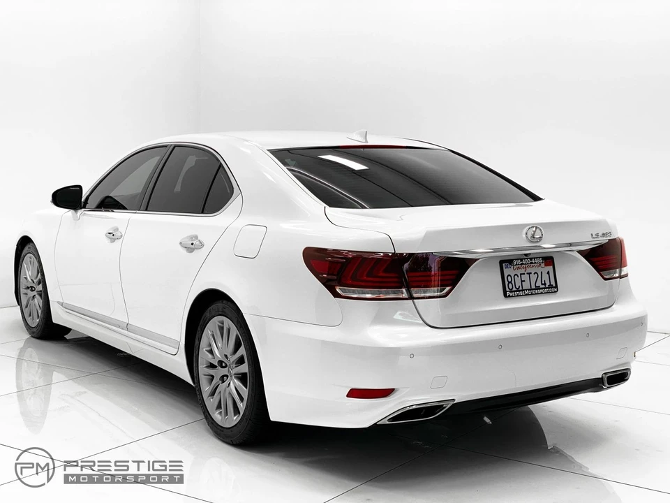 2016 Lexus LS 4th Gen - Image 8 of 31