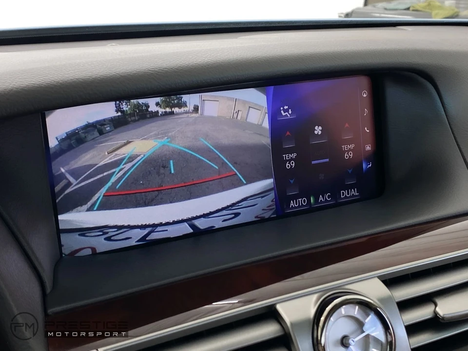 2016 Lexus LS 4th Gen - Image 22 of 31