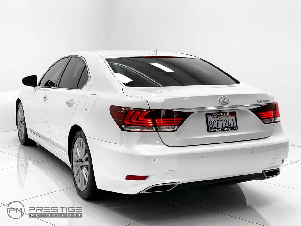 2016 Lexus LS 4th Gen - Image 12 of 31