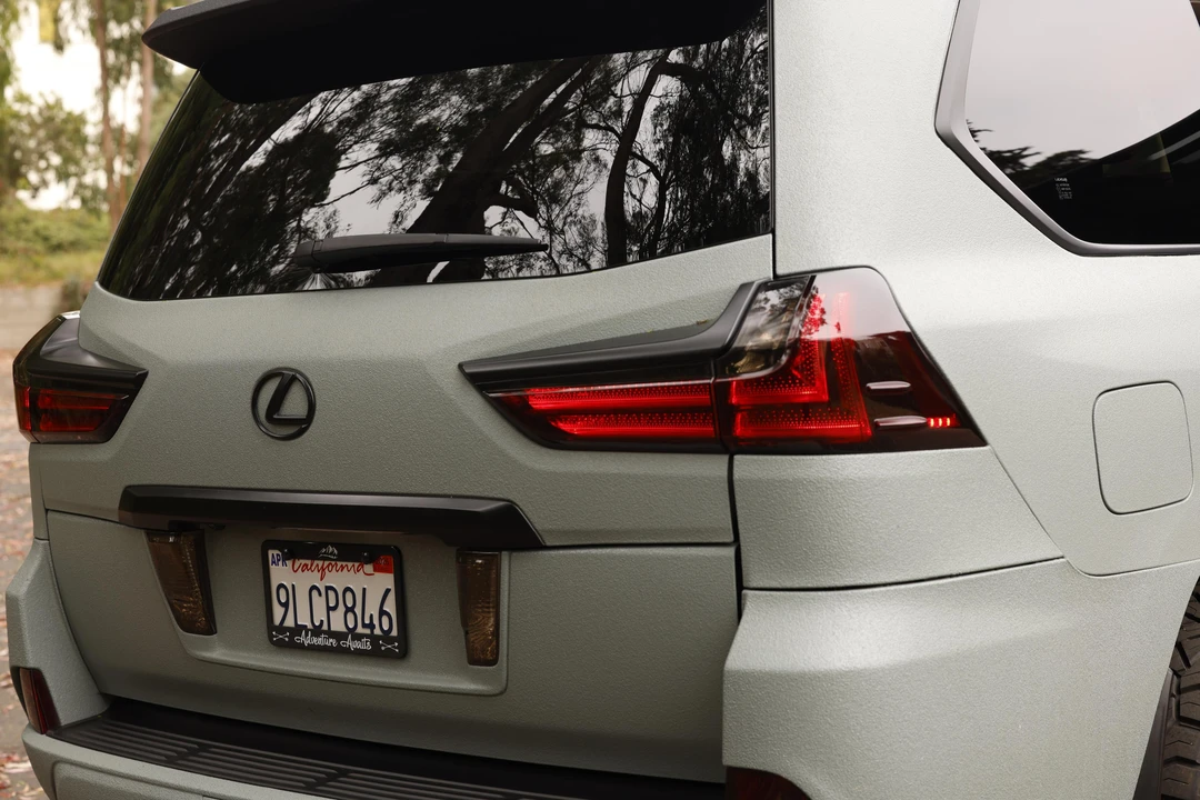 2016 Lexus LX 3rd Gen - Image 26 of 31