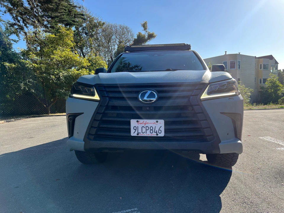 2016 Lexus LX 3rd Gen - Image 5 of 31