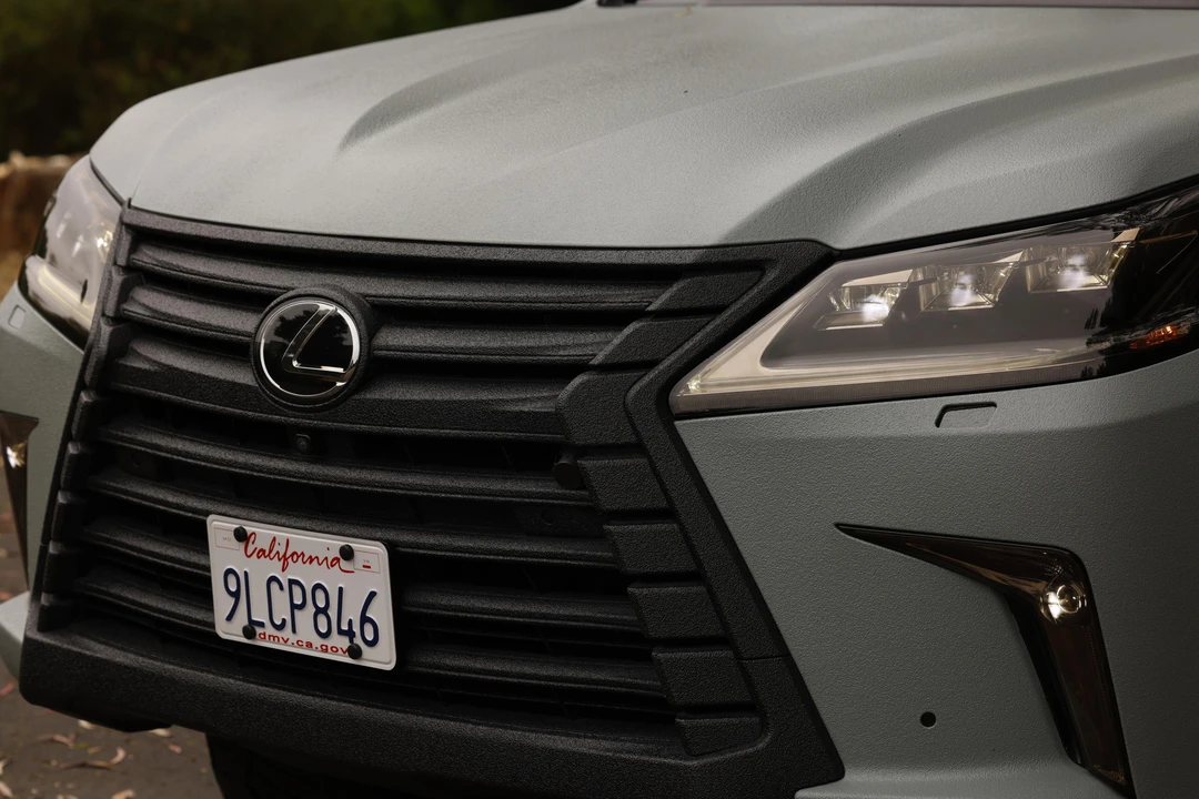 2016 Lexus LX 3rd Gen - Image 18 of 31