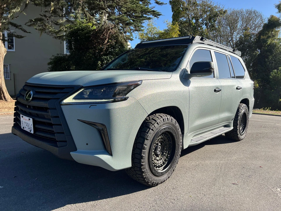 2016 Lexus LX 3rd Gen - Image 7 of 31