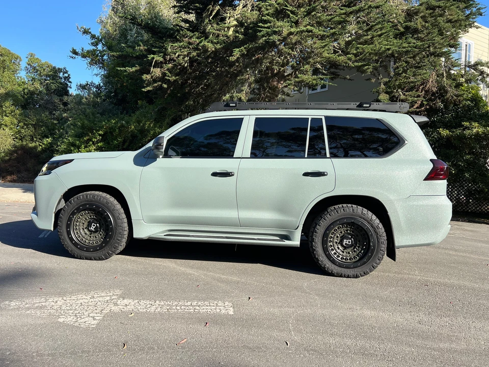 2016 Lexus LX 3rd Gen - Image 9 of 31