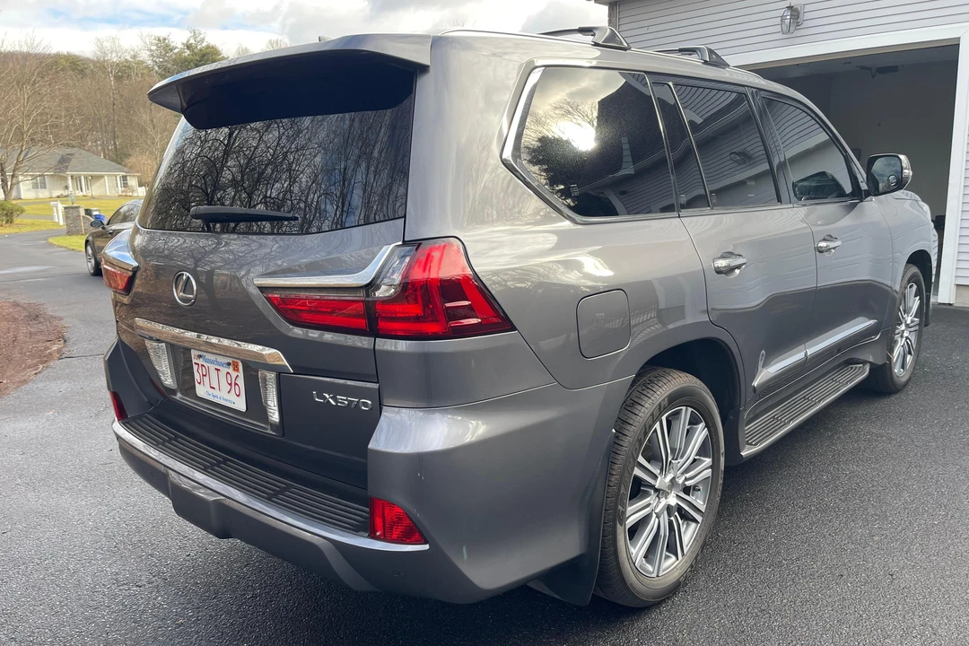 2016 Lexus LX 3rd Gen - Image 4 of 31