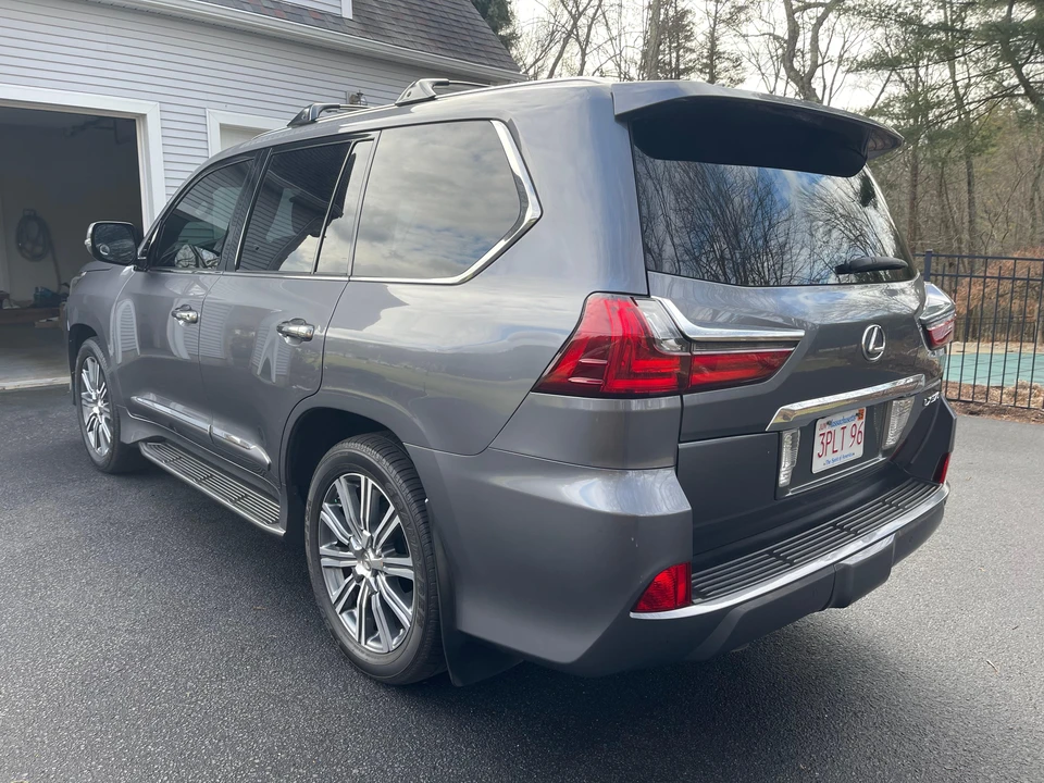 2016 Lexus LX 3rd Gen - Image 13 of 31