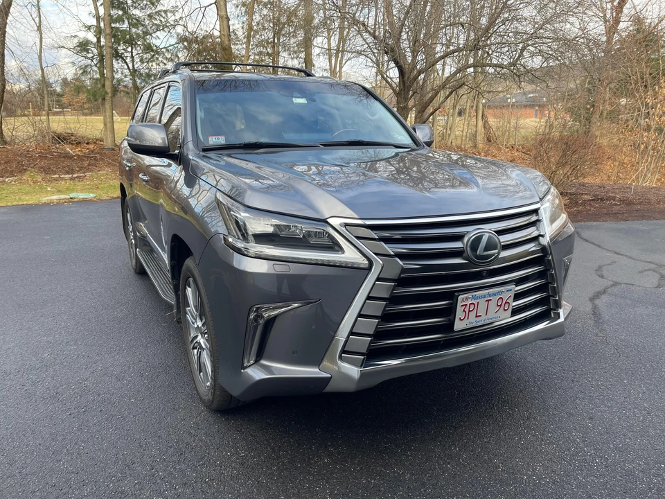 2016 Lexus LX 3rd Gen - Image 23 of 31