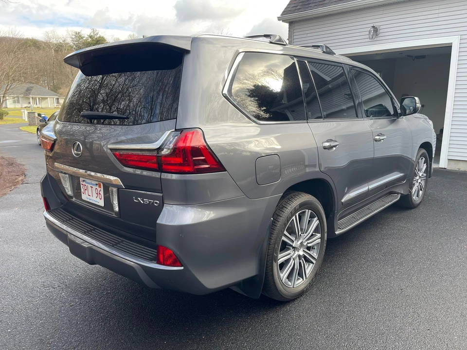 2016 Lexus LX 3rd Gen - Image 18 of 31