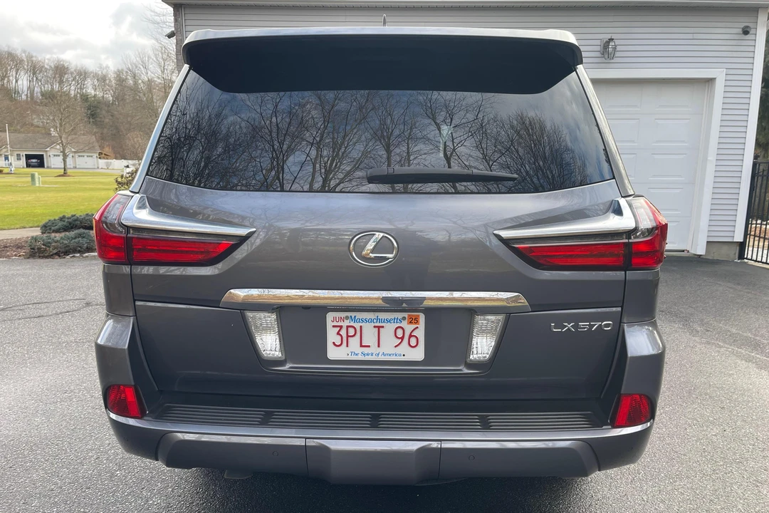 2016 Lexus LX 3rd Gen - Image 5 of 31