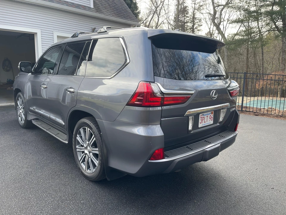 2016 Lexus LX 3rd Gen - Image 14 of 31
