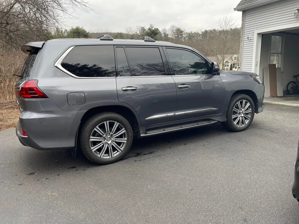 2016 Lexus LX 3rd Gen - Image 19 of 31
