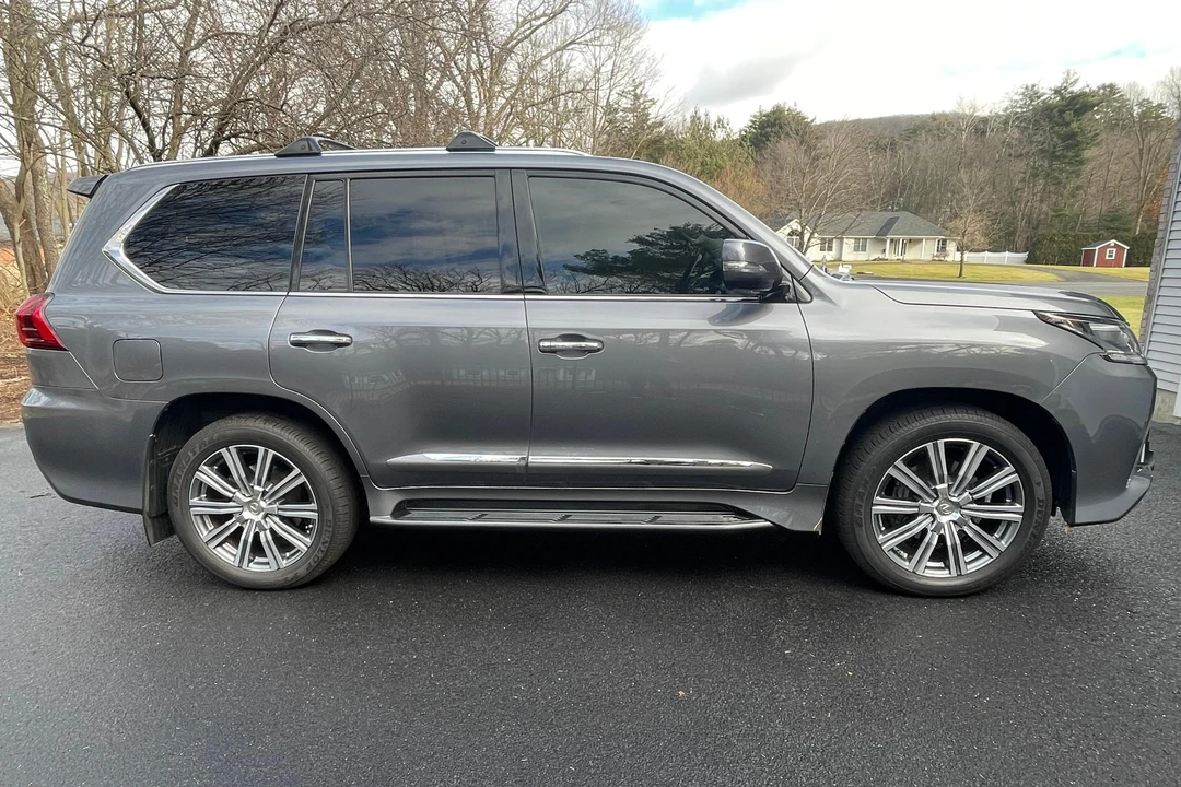 2016 Lexus LX 3rd Gen - Image 3 of 31