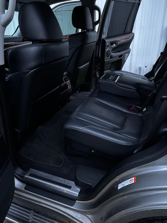2016 Lexus LX 3rd Gen - Image 20 of 21