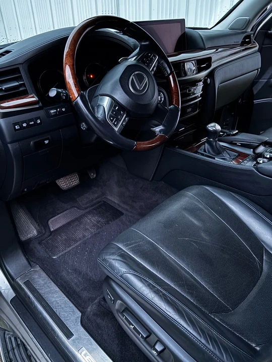 2016 Lexus LX 3rd Gen - Image 17 of 21