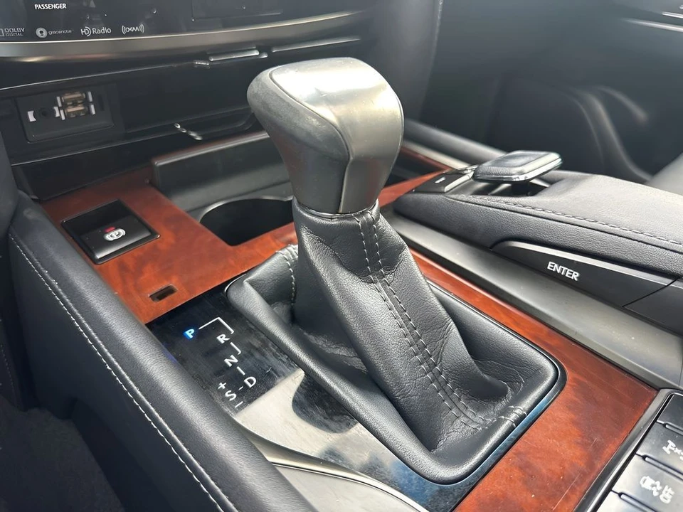 2016 Lexus LX 3rd Gen - Image 19 of 21