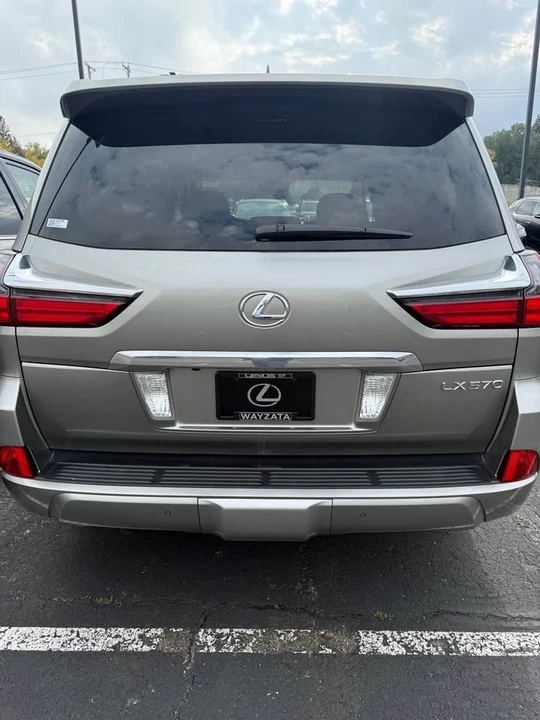 2016 Lexus LX 3rd Gen - Image 4 of 7