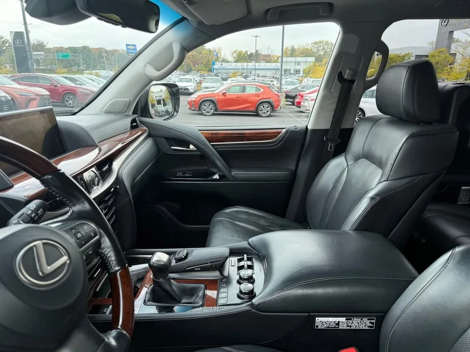 2016 Lexus LX 3rd Gen - Image 6 of 7