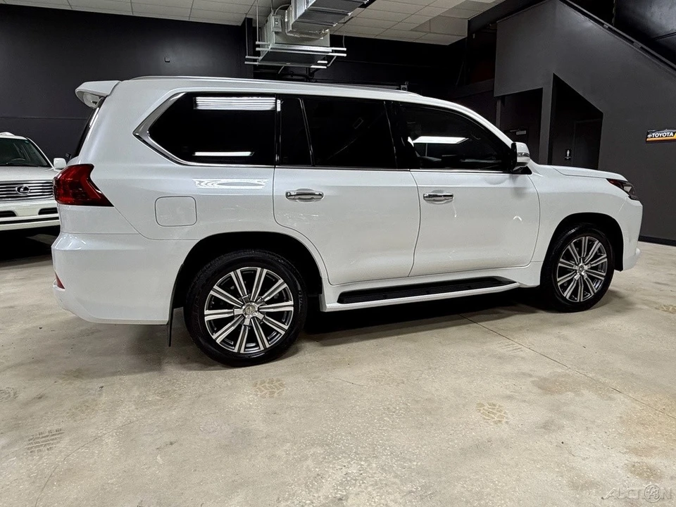 2016 Lexus LX 3rd Gen - Image 10 of 12