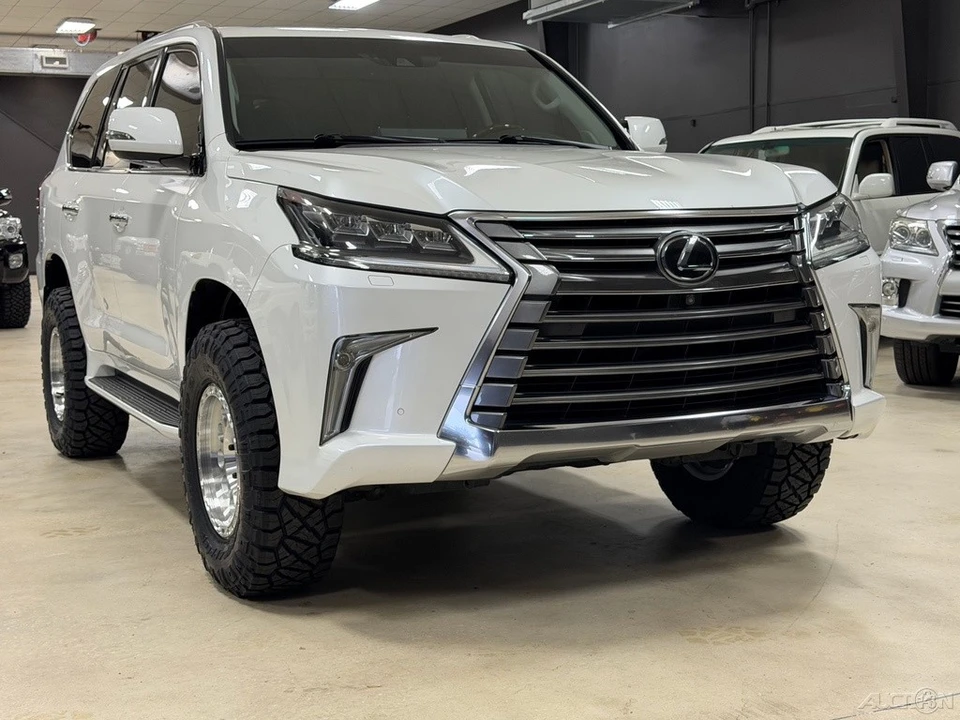 2016 Lexus LX 3rd Gen - Image 5 of 12